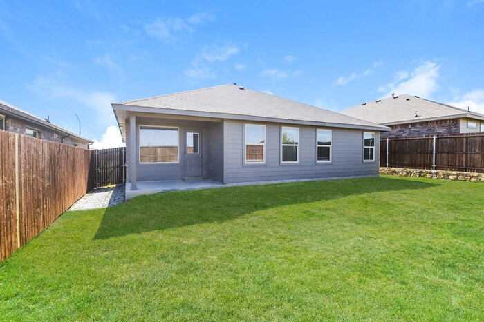 Building Photo - 9732 Walnut Cove Dr