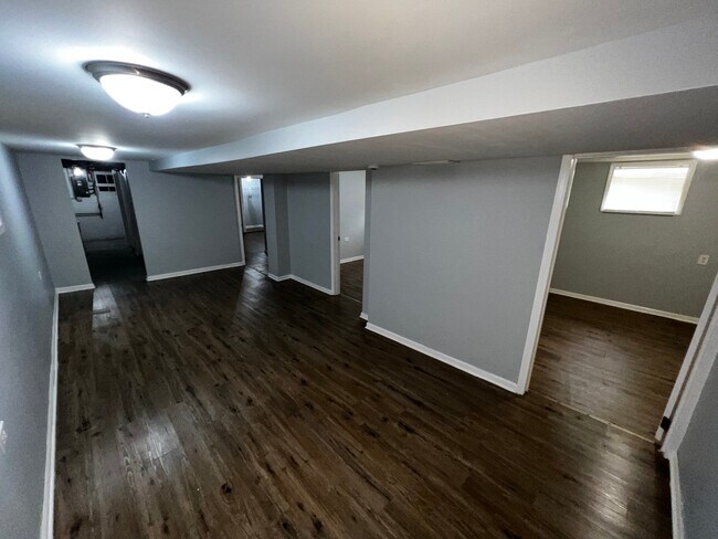 Building Photo - 346 W 113th St