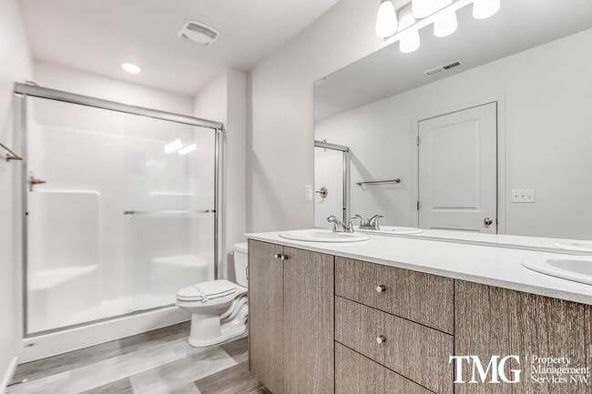 Building Photo - Pre Leasing 3 BD/2.5- Pet Friendly Home