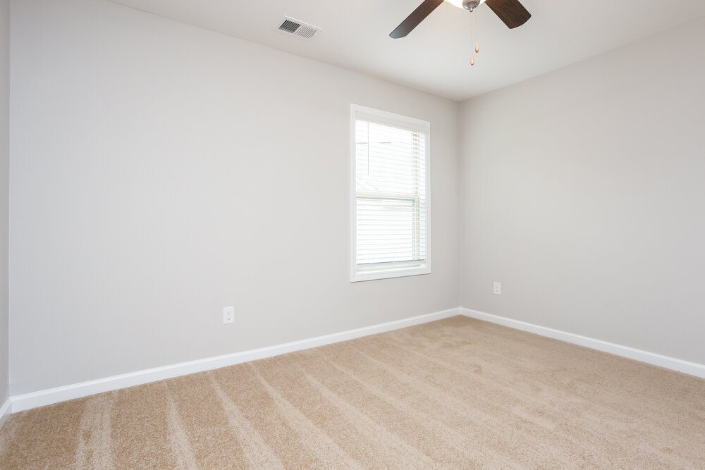 Building Photo - 387 Lenore Ct