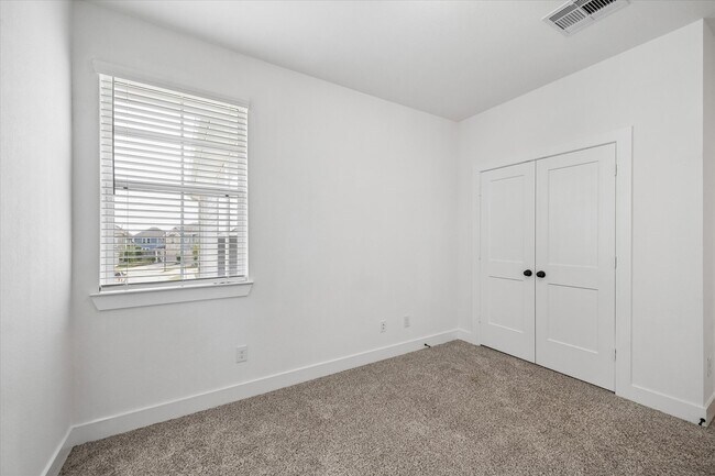 Building Photo - 12946 Rio Mariano Ln