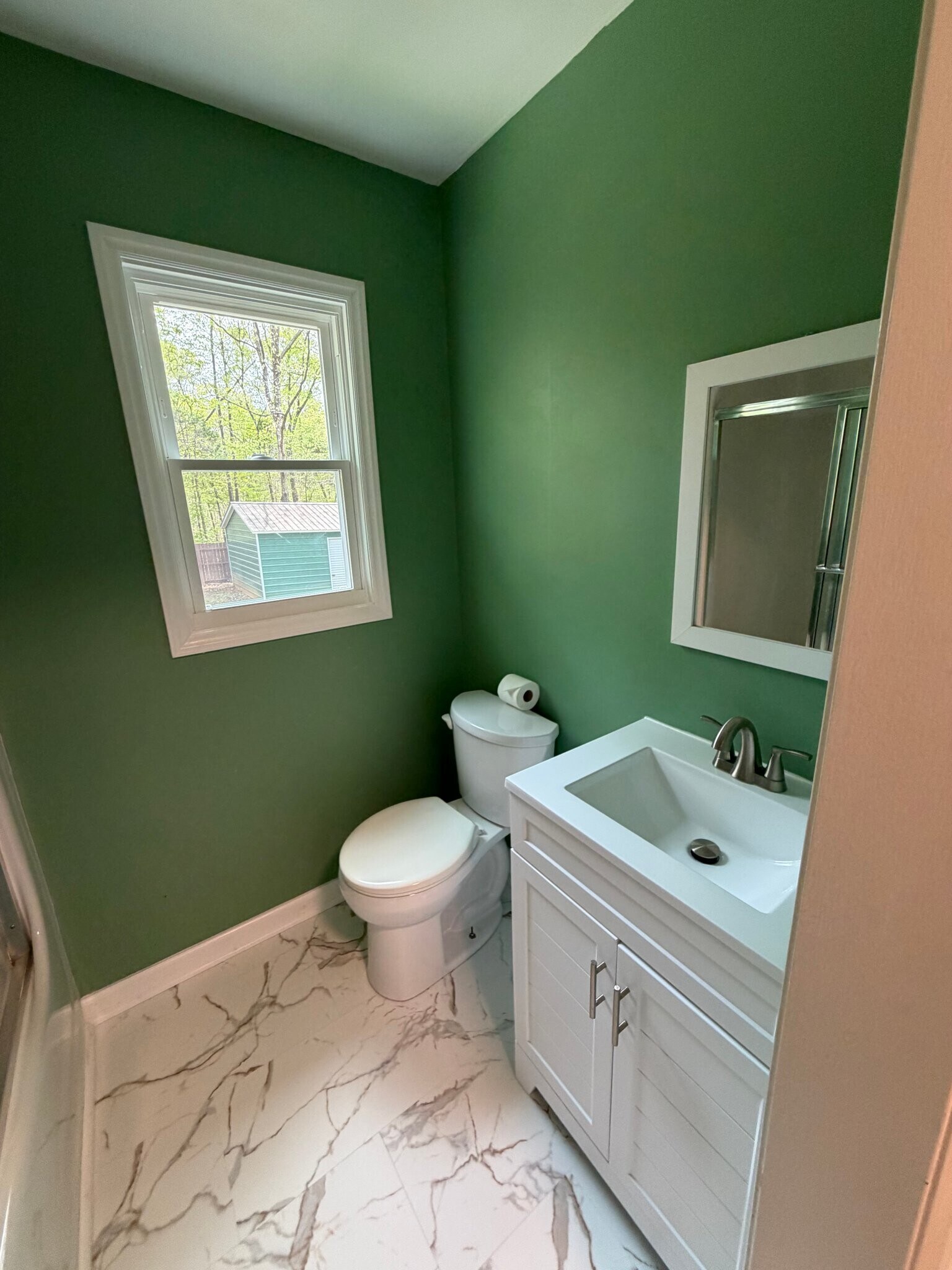 Building Photo - 3246 Woodside Ave