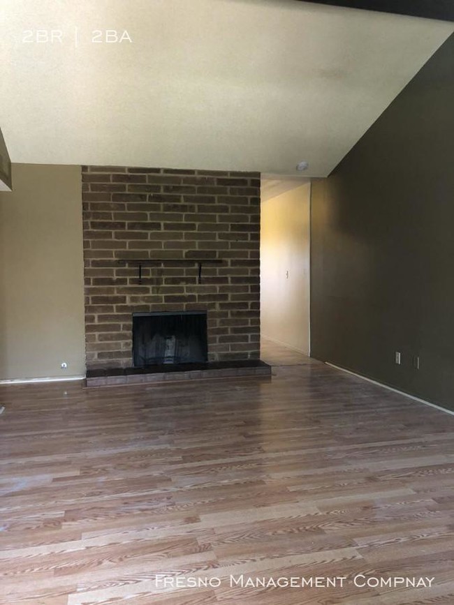 Building Photo - 2 bedroom in Fresno CA 93705