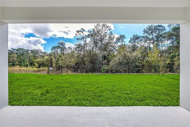 Building Photo - 6306 Lakepine St