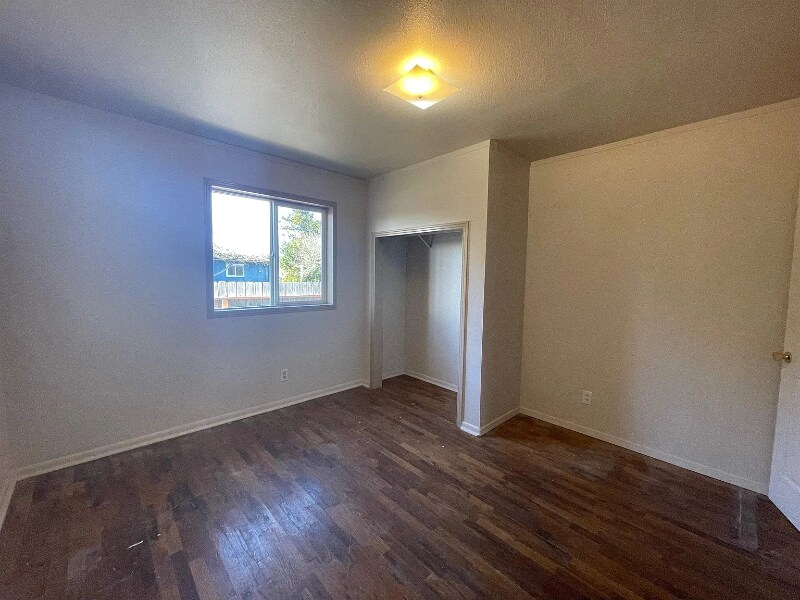Building Photo - 595 Keller Ave