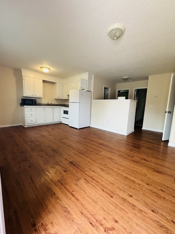 Building Photo - 3033 Adams Blvd