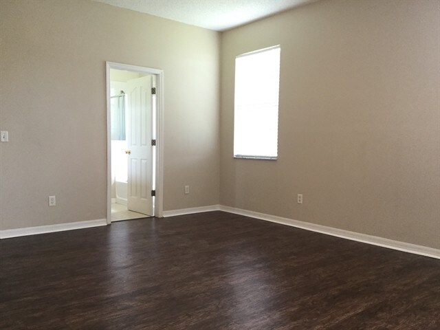 Building Photo - 4542 Gallberry Ct