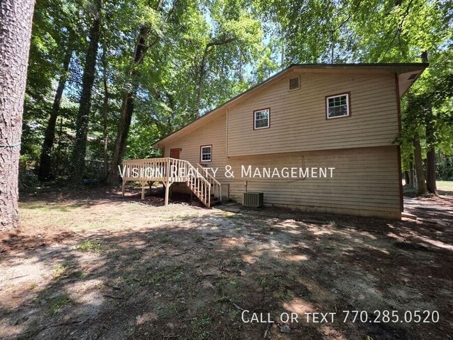 Building Photo - 155 Pine Hill Dr