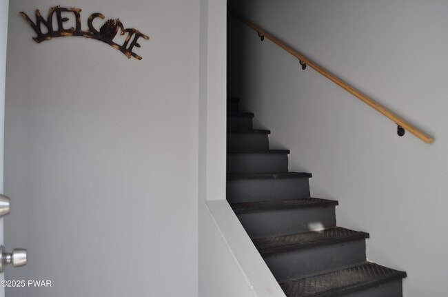 Building Photo - 25 Lizzy Ln