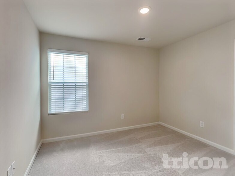 Building Photo - 1426 Penrith Ct