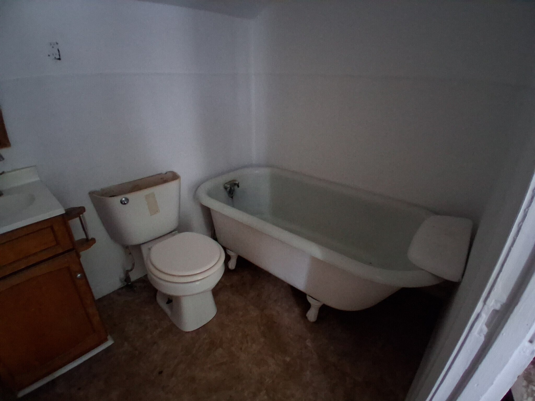 Building Photo - 1729 N Woodford St