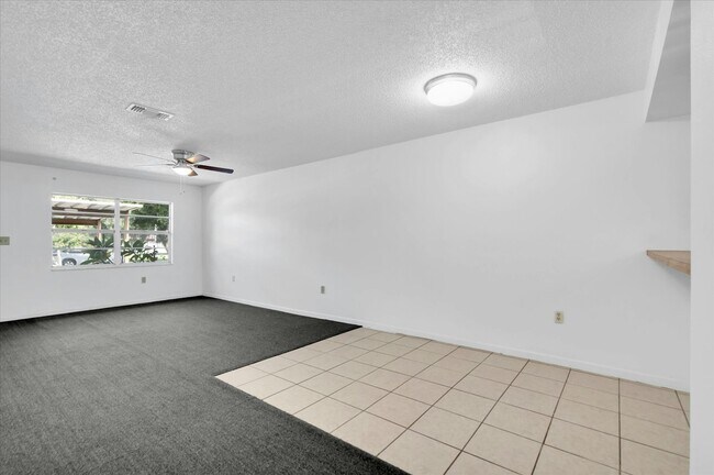 Building Photo - 5601 59th Way N