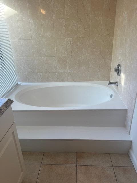 Building Photo - 641 Executive Center Dr