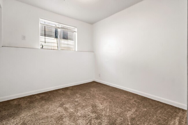 Building Photo - Charming Townhome in Beautiful Rangely, CO