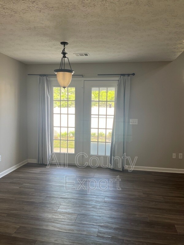 Building Photo - 5480 Mountain Top Pl