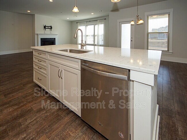 Building Photo - 2874 Stonestown Dr