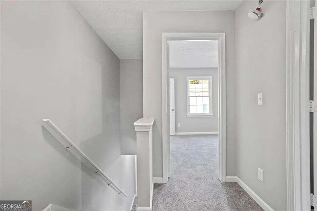 Building Photo - 5232 Ridge Forest Dr