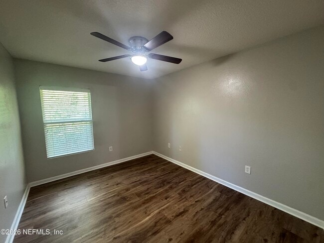 Building Photo - 6099 Maggies Cir