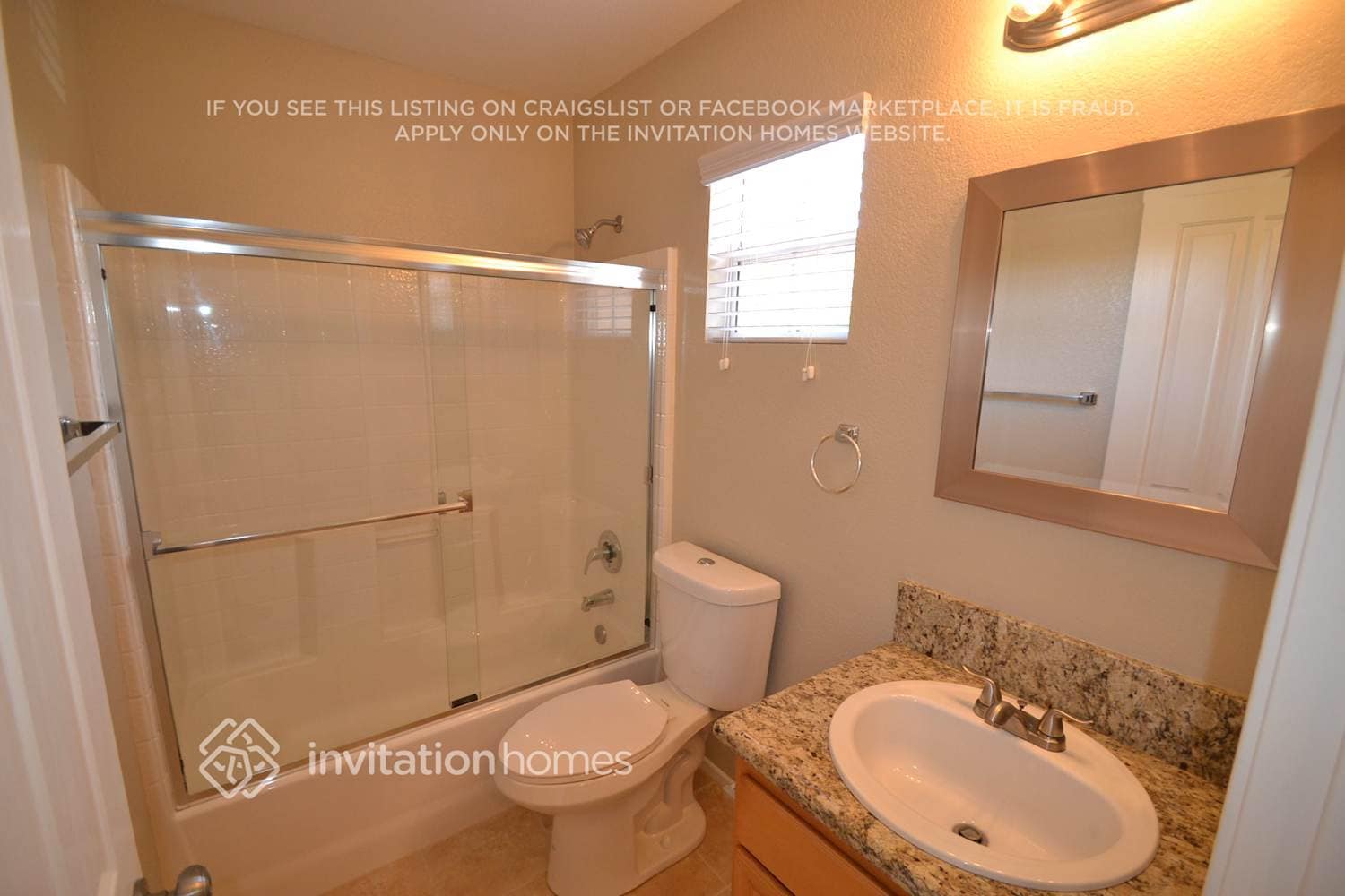 Building Photo - 5621 Sienna Way