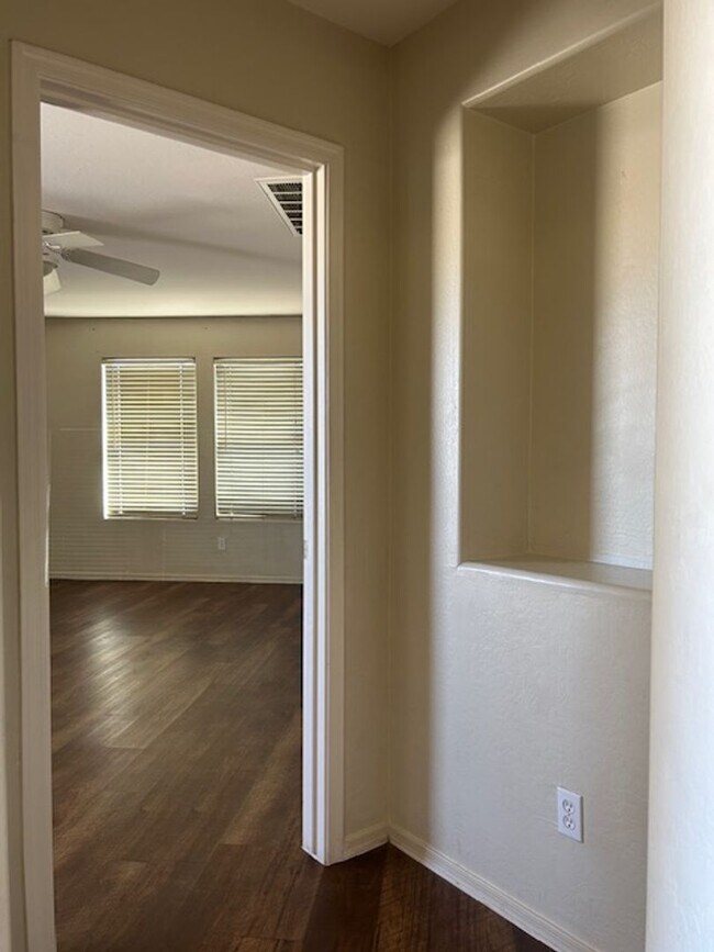 Building Photo - Gilbert rental near ASU Polytech