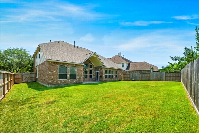 Building Photo - 14715 Golden Hawk Trial