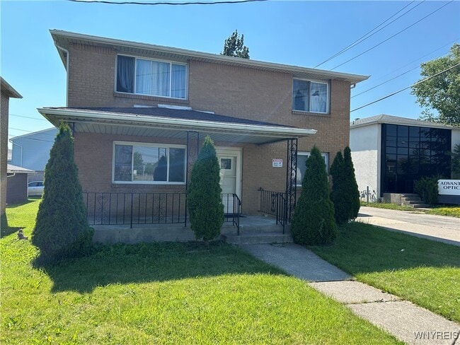 Primary Photo - 688 Dick Rd