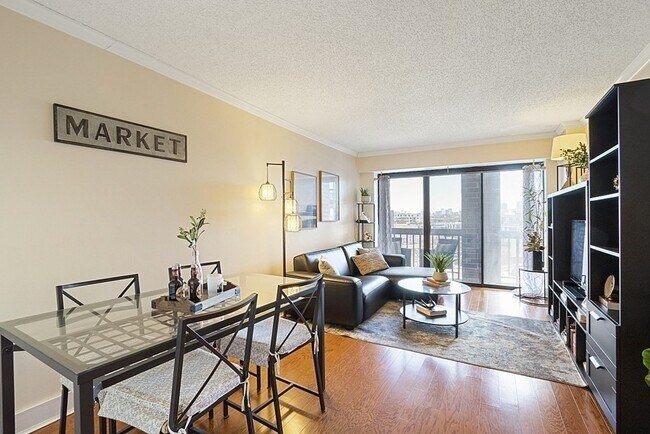 Primary Photo - 15 N Beacon St