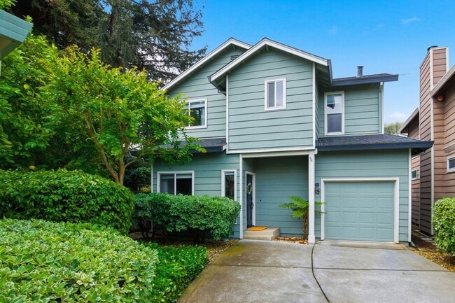 Building Photo - Contemporary 2 Bed, 2.5 Bath Home in North Napa