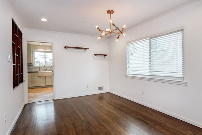 Building Photo - Extensively remodeled 4 Bed / 3 Bath home in South San Francisco. YouTube tour!