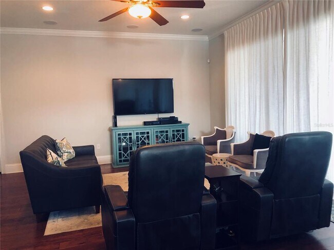 Building Photo - 4019 W El Prado Blvd