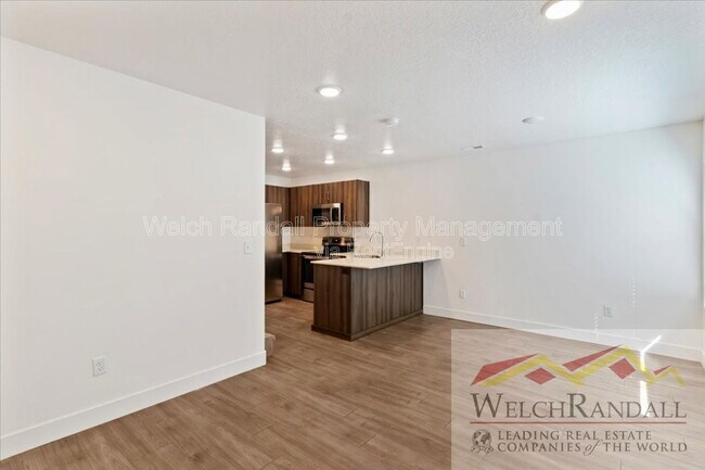 Building Photo - 1173 Shady Brook Ln S