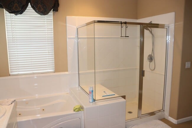 Building Photo - Communication Hill 4 bed 2.5 bath Single Family Home