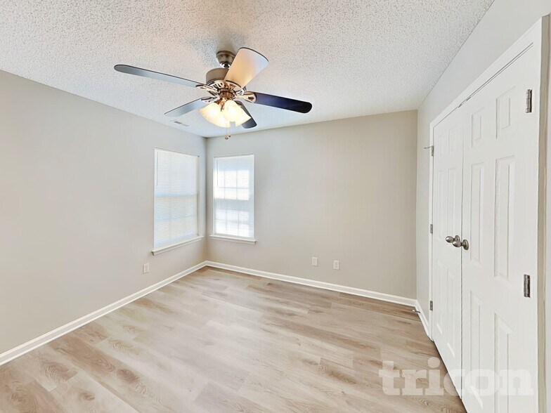 Building Photo - 11507 Stewarts Crossing Dr