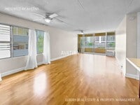 Building Photo - 2533 Ala Wai Blvd
