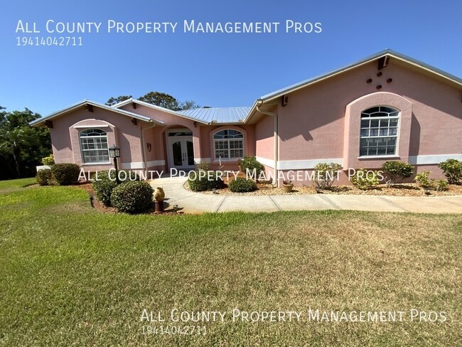 Building Photo - 1030 Bayshore Dr