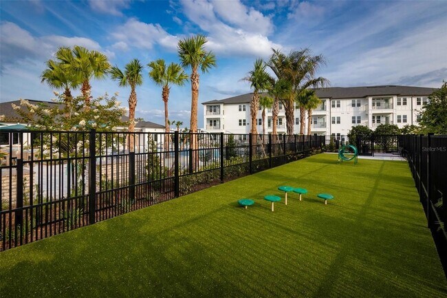 Building Photo - 100 Windflower Ln