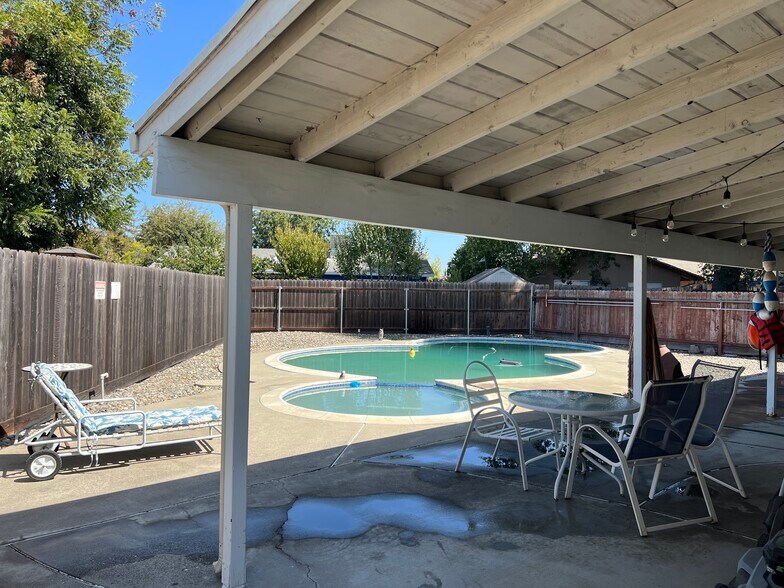 Building Photo - 8428 Chattan Ct