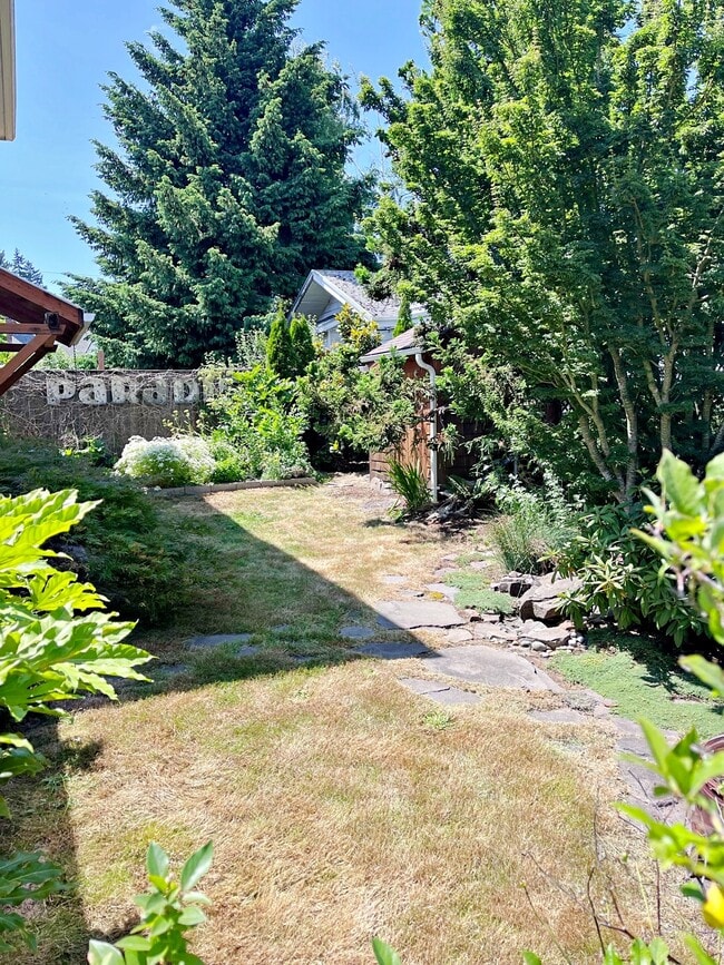 Building Photo - 7315 SE Taylor St