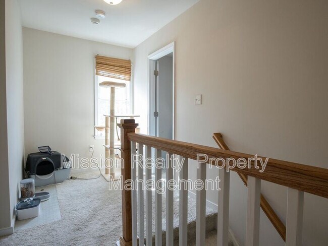 Building Photo - 11412 Parrish Creek Ln