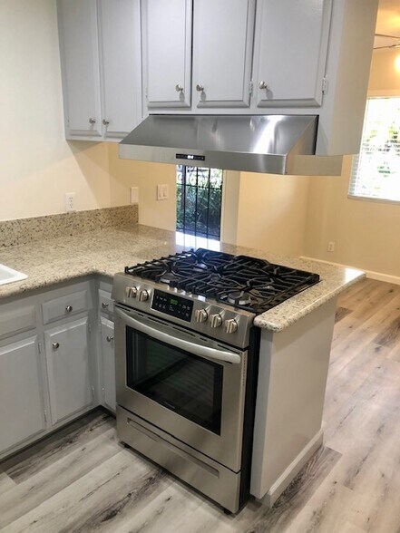 Kitchen - New Stove & Hood - 16181 Ganges Lane #2, Huntington Beach, CA 92647