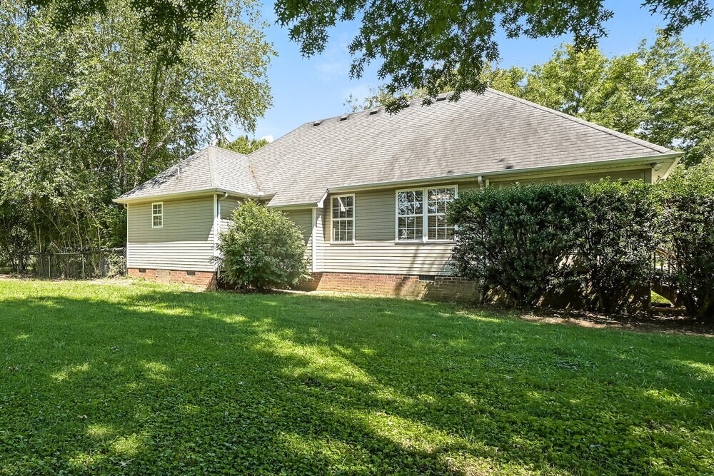 Building Photo - 113 Bristol Dr
