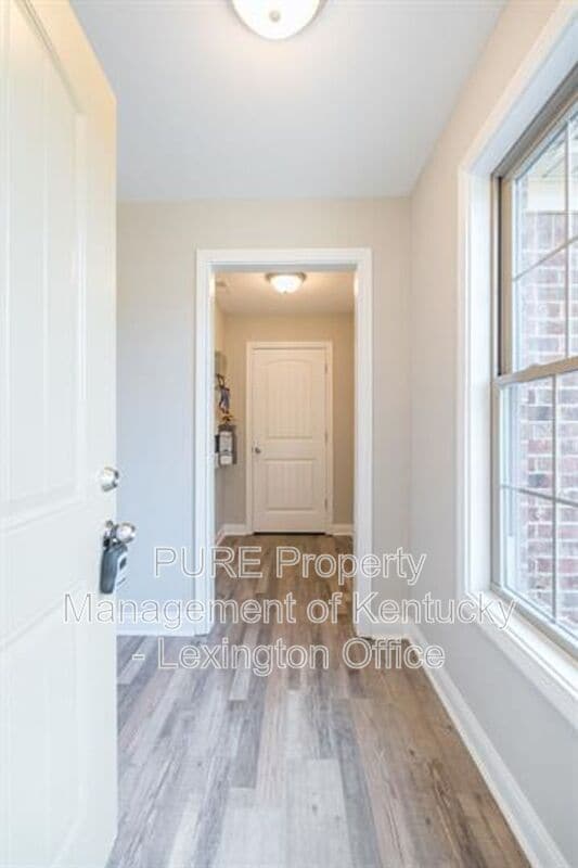 Building Photo - 727 Leeward Ct