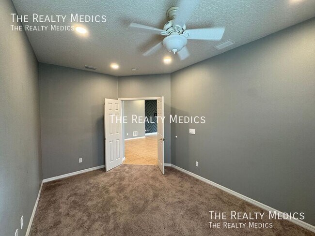 Building Photo - 149 Perfect Dr