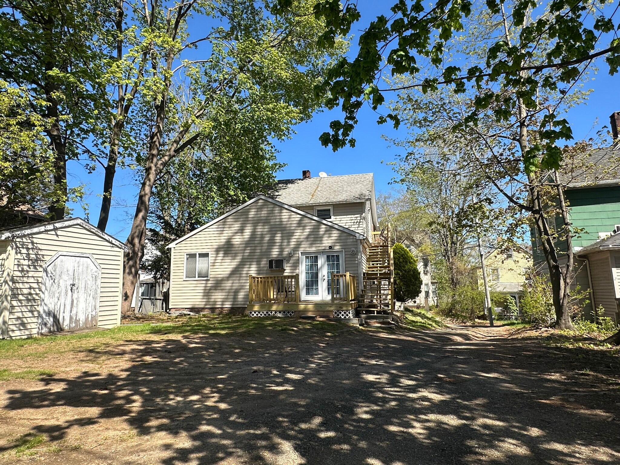 Building Photo - 31 Burr Ave