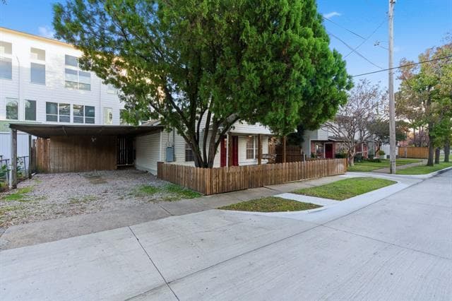 Building Photo - 1430 Hubert St