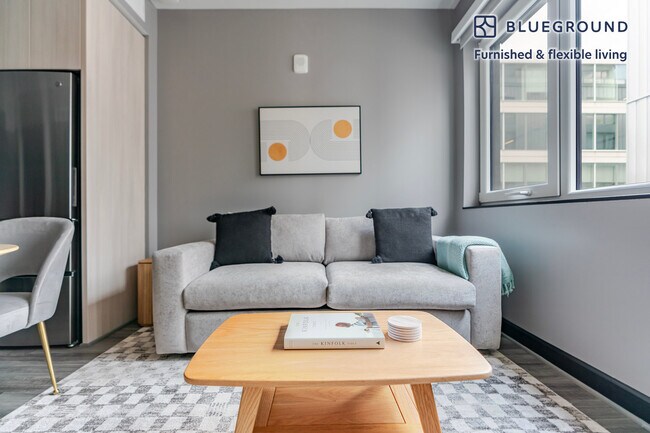 Building Photo - 1313 L St NW