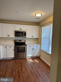 Building Photo - 149 Laurel Ct