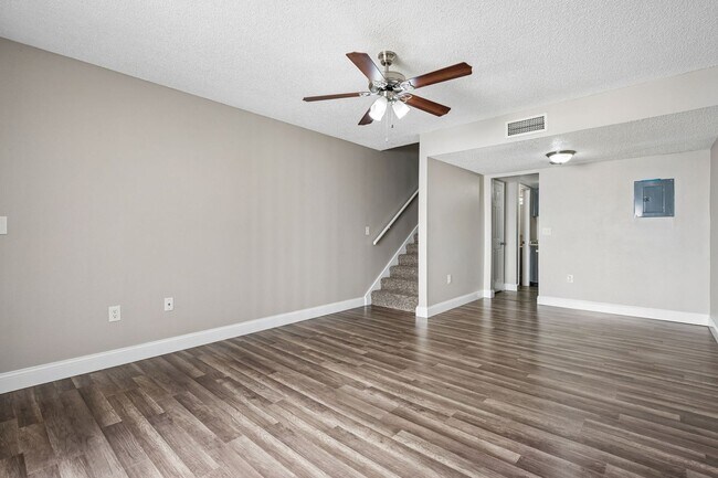 Building Photo - 4149 S Semoran Blvd