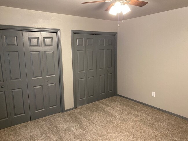 Building Photo - 10714 E 27th St S