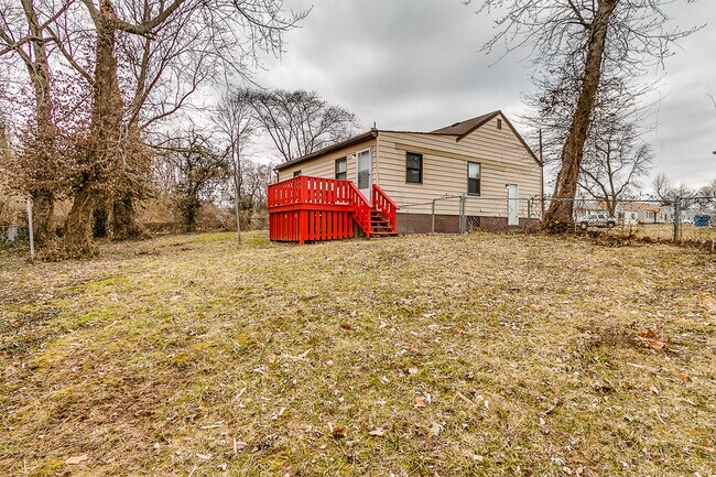 Building Photo - 6101 Wulff Dr